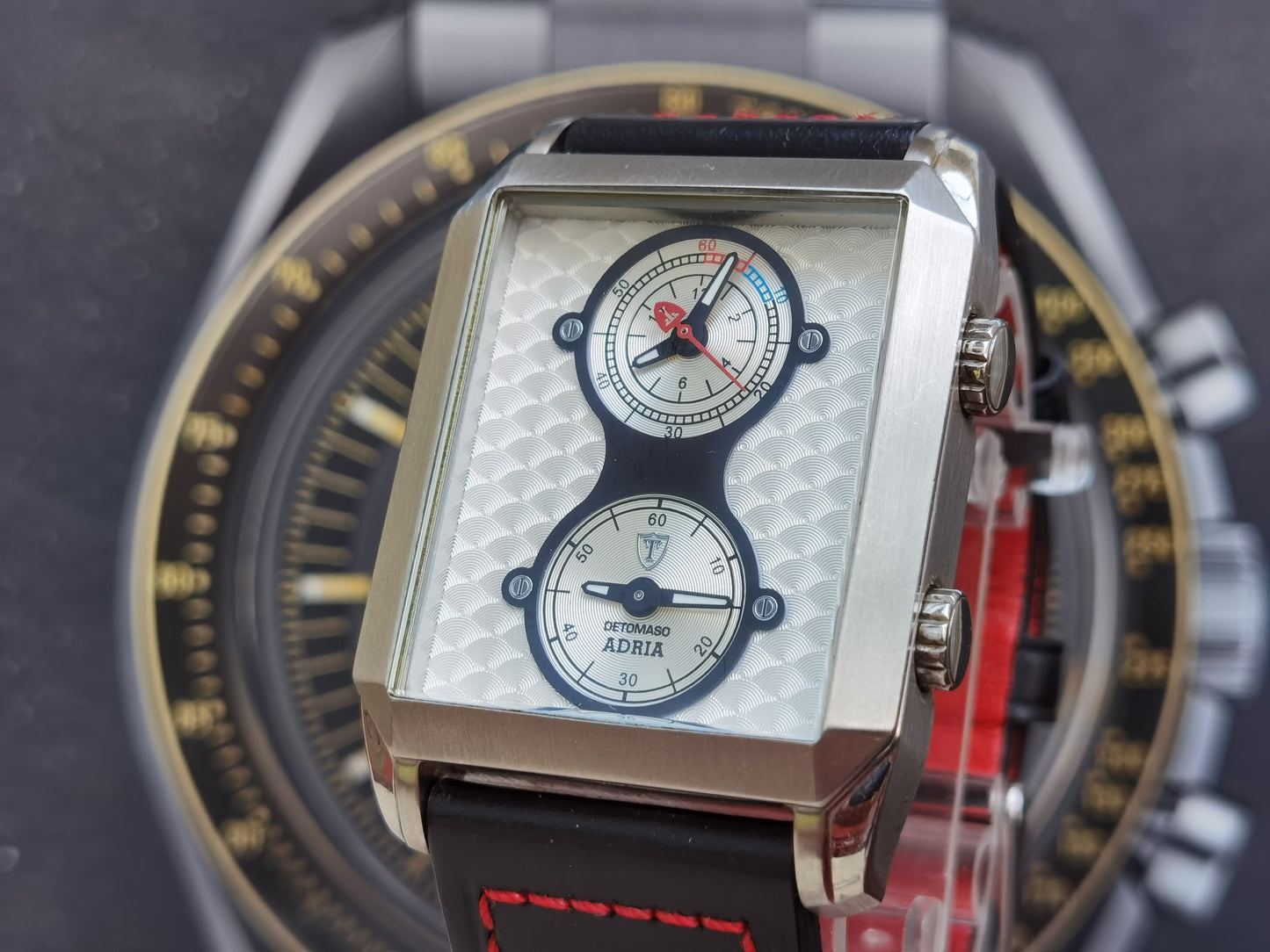 DeTomaso Adria Dual Time Férfi Karóra Használt