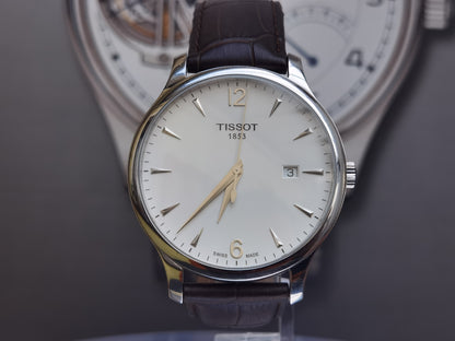 Tissot T-Classic Tradition Férfi Öltönyóra Használt